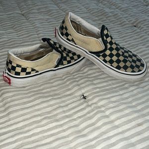 Girls Checkered Slip On Vans